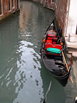 Гондолы – пассажирский и грузовой транспорт Венеции.